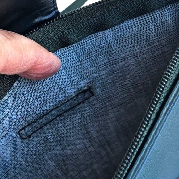 Vintage 1970s 1980s Faux Leather Handbag Purse Crossbody Green Womens - Picture 5 of 9